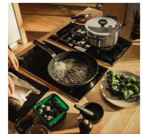 Patelnia ceramiczna Functional Form 26cm 1072311 Fiskars