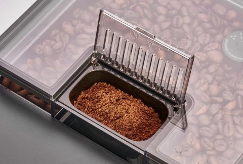 Ekspres ciśnieniowy Elegance CM 7011 Amica