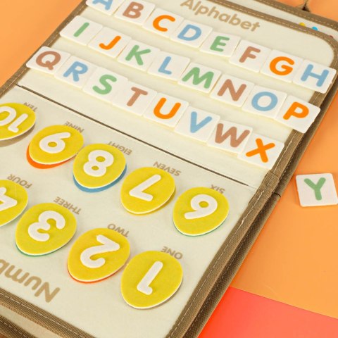 Tablica manipulacyjna sensoryczna montessori walizka dinozaury Kik Sp. z o. o. Sp. k.