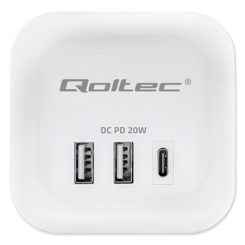 Kostka zasilająca przedłużacz 6w1 z podświetlanym włącznikiem | 3x AC | 2x USB | 1x USB-C PD 20W | biała | kabel 2m Qoltec