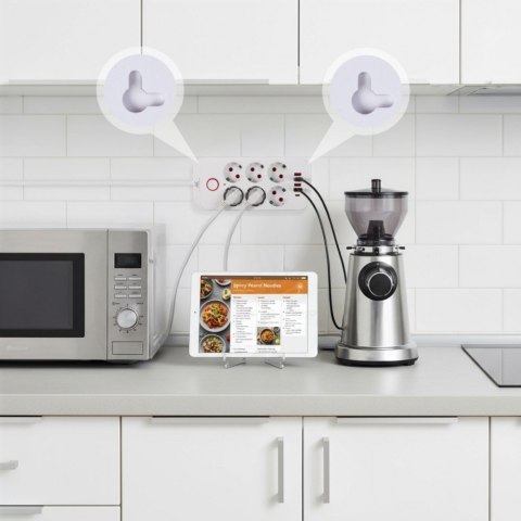 Listwa zasilająca MCE391 W 6 gniazd 4xUSB-A 1xUSB-C 110-240V AC 50/60Hz, 2.1A max 2500W, biała Maclean