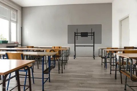 Stojak FL50-525BL1 Wózek 55 - 86 cali czarny Neomounts