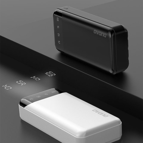 Pojemny powerbank 20000mAh z 3 wbudowanymi kablami USB-C microUSB Lightning biały DUDAO