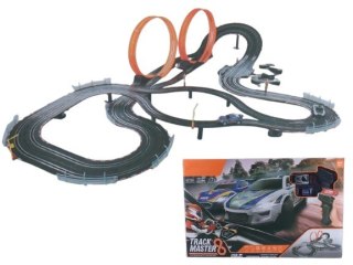 Tor samochodowy z dwoma pętlami Madej