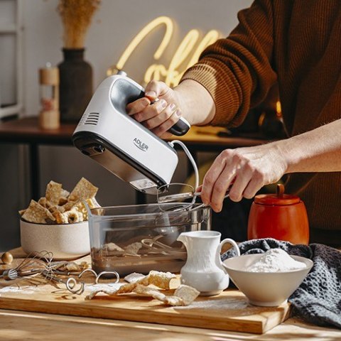 Mikser ręczny z LCD AD 4229 Adler