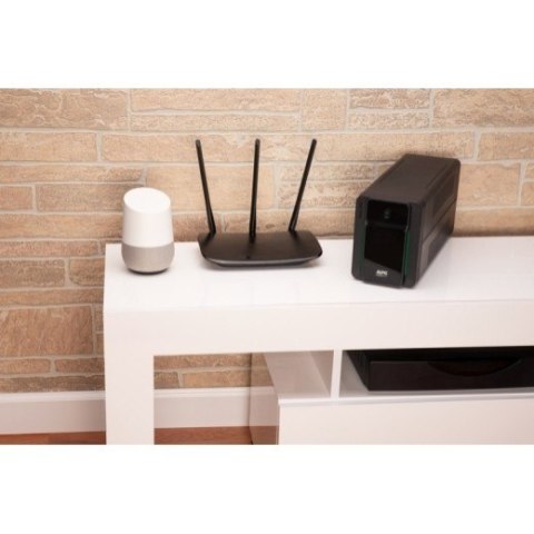 Zasilacz awaryjny BVX900LI Easy UPS 900VA, 230V, AVR, 4 IEC APC