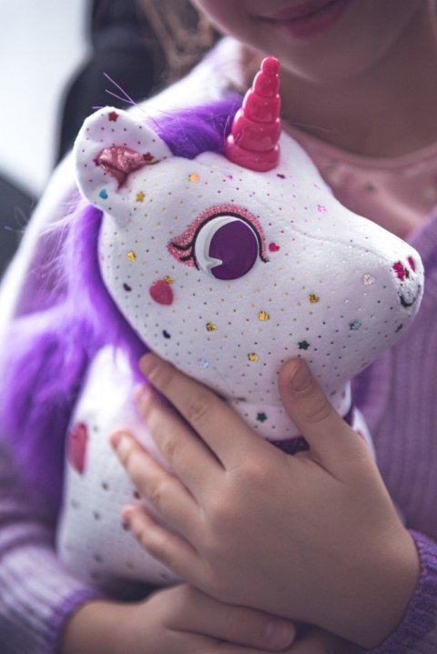 Maskotka interaktywna Playshifu Zeezee Jednorożec Dante