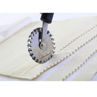 Radełko do ciasta z falowanym ostrzem ze stali nierdzewnej - Hendi 856154 Hendi