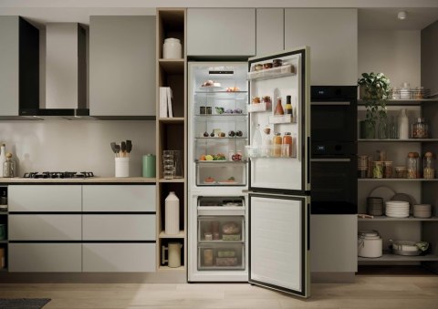 Chłodziarko-zamrażarka CNCQ2T518EC Candy