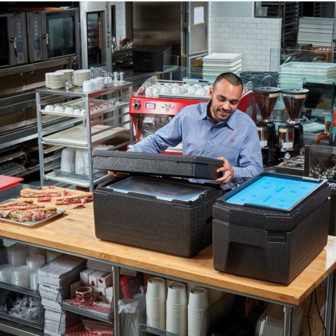 Pojemnik termoizolacyjny termobox Cam GoBox GN 1/1 46 l 680x400x321 mm CAMBRO