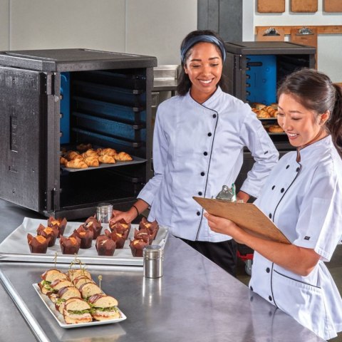 Pojemnik termoizolacyjny termobox ładowany od przodu Cam GoBox na 6x 600x400 mm 126 l CAMBRO