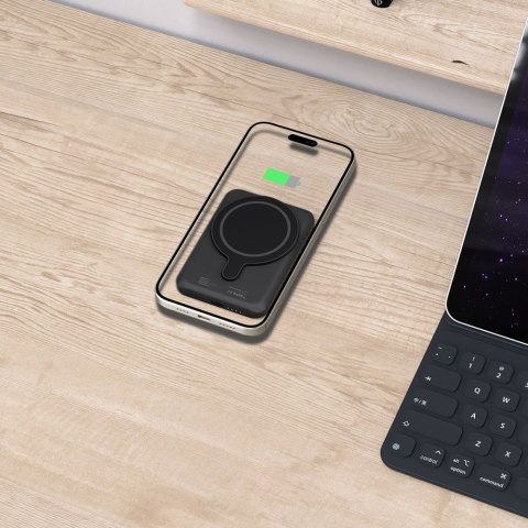 Powerbank magnetyczny 5000mAh LifeMag PB10 MagSafe 15W USB-C z kablem USB-C - czarny Tech-Protect