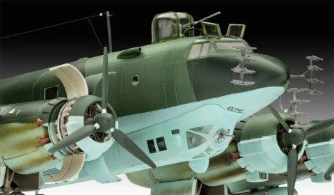Model plastikowy Samolot Focke-Wulf Fw 200 C-5/C-8 Revell
