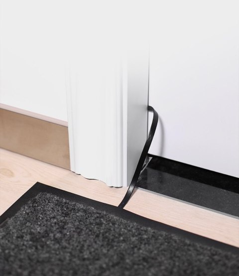 Płaski patchcord kabel przewód sieciowy UTP RJ45 Cat 6 1000Mbps 2m czarny UGREEN