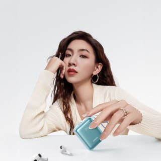 Powerbank 10000mAh 22.5W z wbudowanymi kablami - niebieski JOYROOM