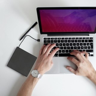 Nagrywarka DVD-RW zewnętrzna | USB 2.0 | Czarna Qoltec