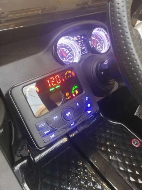 Auto Mercedes G63 6x6 dla dzieci Czarny + 2 Pedały gazu + Regulacja siedzenia + Audio LED + Bagażnik + Kufer dla rodzica