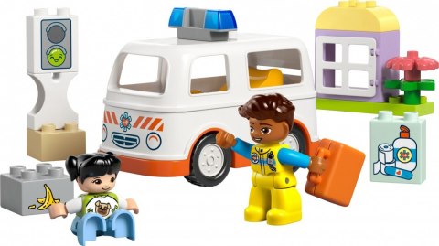 Klocki DUPLO 10447 Karetka z kierowcą LEGO