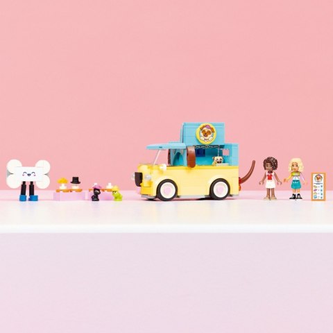 Klocki Friends 42678 Furgonetka z akcesoriami dla zwierząt LEGO
