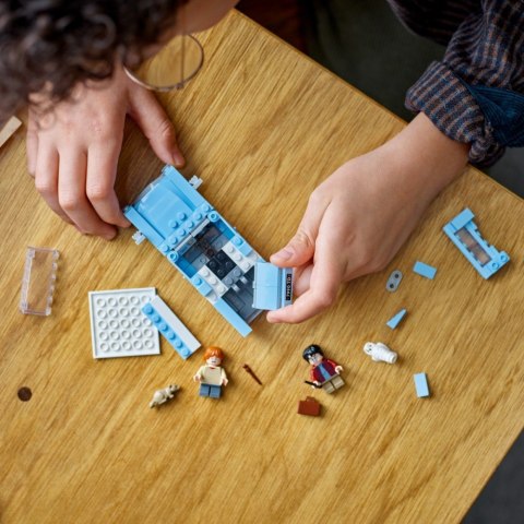 Klocki Harry Potter 76424 Latający Ford Anglia LEGO