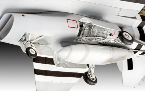 Model plastikowy Samolot 50TH Anniversary F-16 Falcon 1/32 Revell