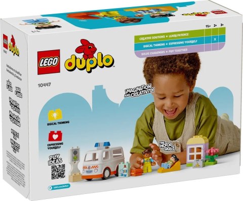 LEGO Duplo 10447 - Karetka z kierowcą
