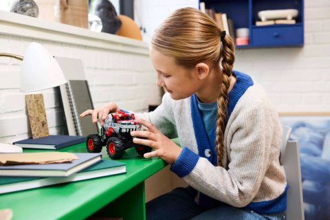 LEGO Technic 42200 - Monster Jam ThunderROARus z napędem typu pull-back