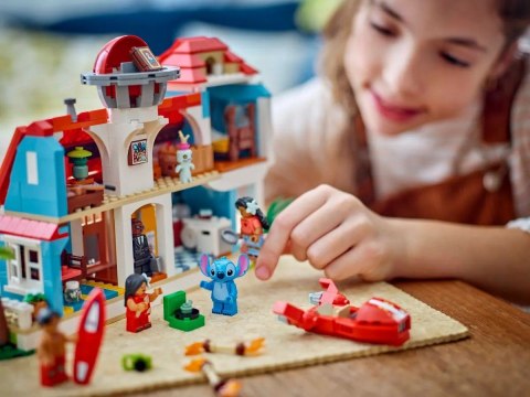 LEGO Disney 43268 - Domek na plaży Lilo i Stitcha