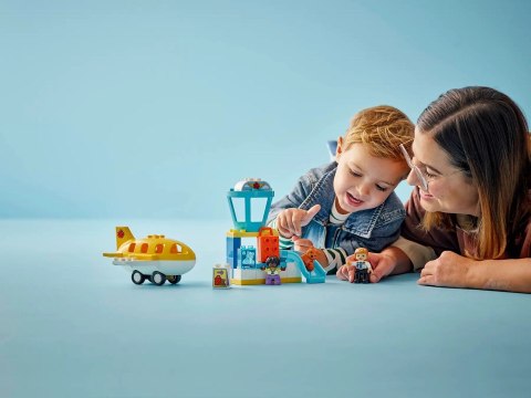 LEGO Duplo 10443 - Pierwszy raz na lotnisku
