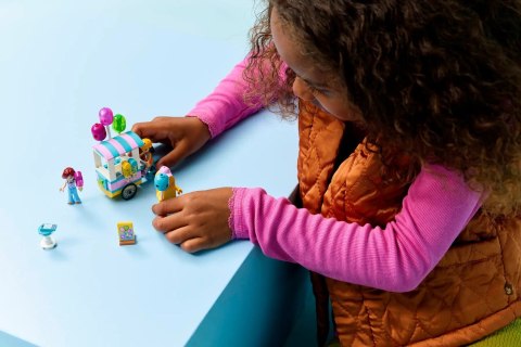 LEGO Friends 42692 - Stoisko z lodami i balonami