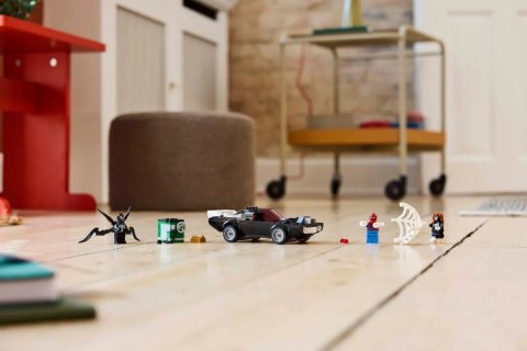 LEGO Marvel Super Heroes 76309 - Spider-Man kontra muscle car Venoma