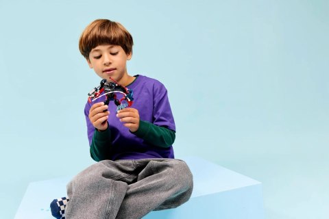 LEGO Marvel 76337 - Miles Morales kontra Spider-Man 2099