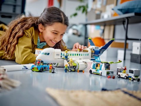 LEGO City 60367 - Samolot pasażerski