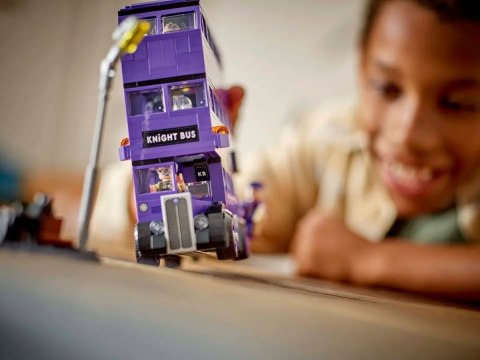 LEGO Harry Potter 76446 - Przygoda na pokładzie Błędnego Rycerza