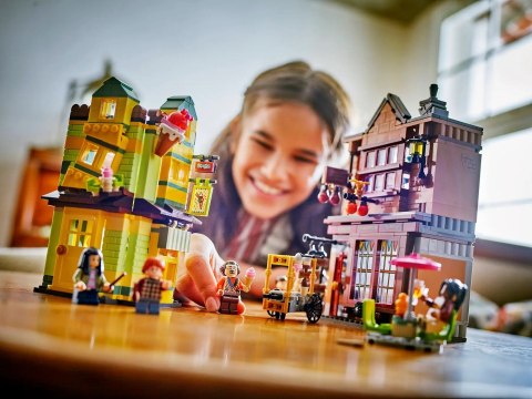 LEGO Harry Potter 76452 - Markowy sprzęt do quidditcha i lodziarnia