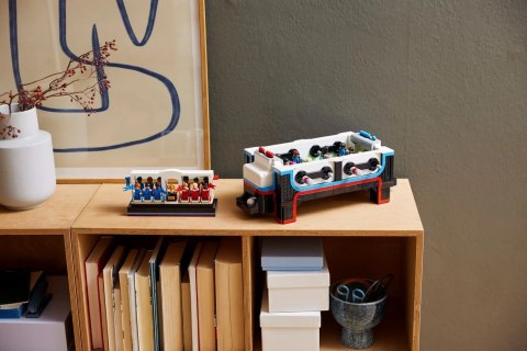 LEGO Ideas 21337 - Piłkarzyki
