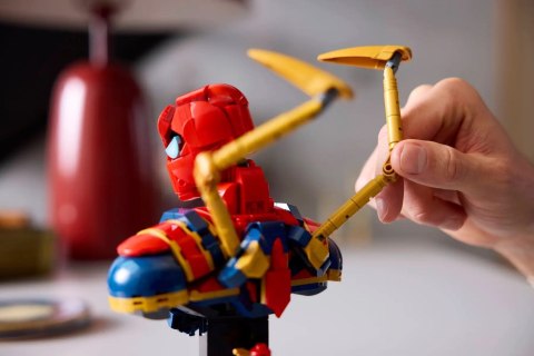 LEGO Marvel Super Heroes 76326 - Popiersie Iron Spider-Mana