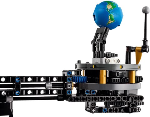 LEGO Technic 42179 - Planeta Ziemia i Księżyc na orbicie