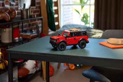 LEGO Technic 42213 - SUV Ford Bronco