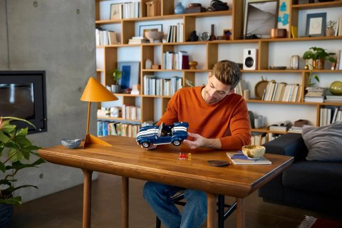 LEGO Icons 10357 - Shelby Cobra 427 S/C