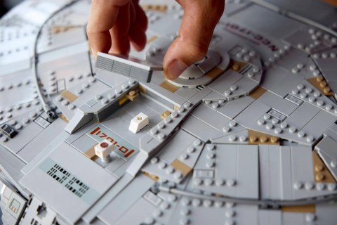 LEGO Icons 10356 - Star Trek: U.S.S. Enterprise NCC-1701-D