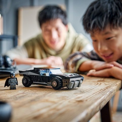 Klocki Super Heroes 76332 Batmobil z filmu Batman LEGO