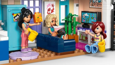 LEGO Friends 42687 - Dom rodziny Liann
