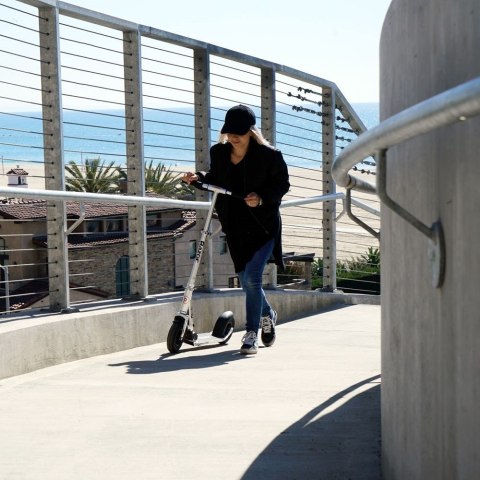 Hulajnoga Razor A5 Lux, srebrna (13073001)