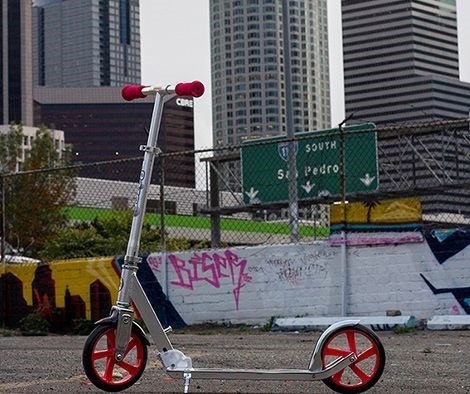 Hulajnoga Razor A5 Lux, srebrna (13073001)