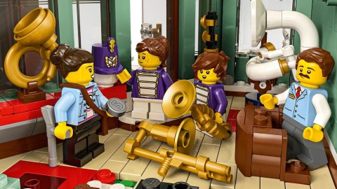 LEGO Icons 11371 - Ulica handlowa