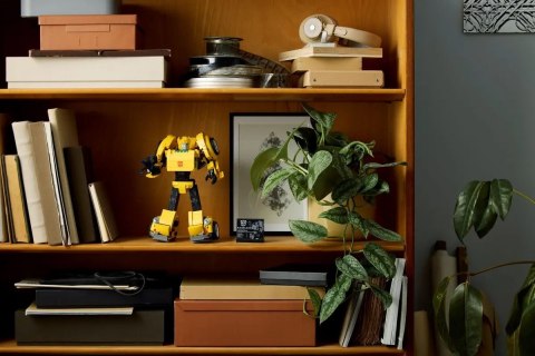 LEGO Icons 10338 - Bumblebee