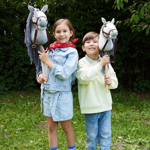 Koń na kiju Hobby Horse HOPPIHORSE A4 szary, maść siwa