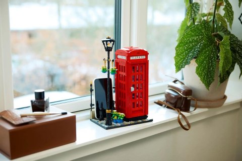 LEGO Ideas 21347 - Czerwona londyńska budka telefoniczna