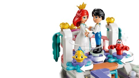 LEGO Disney 43299 - Królewska łódź weselna Arielki